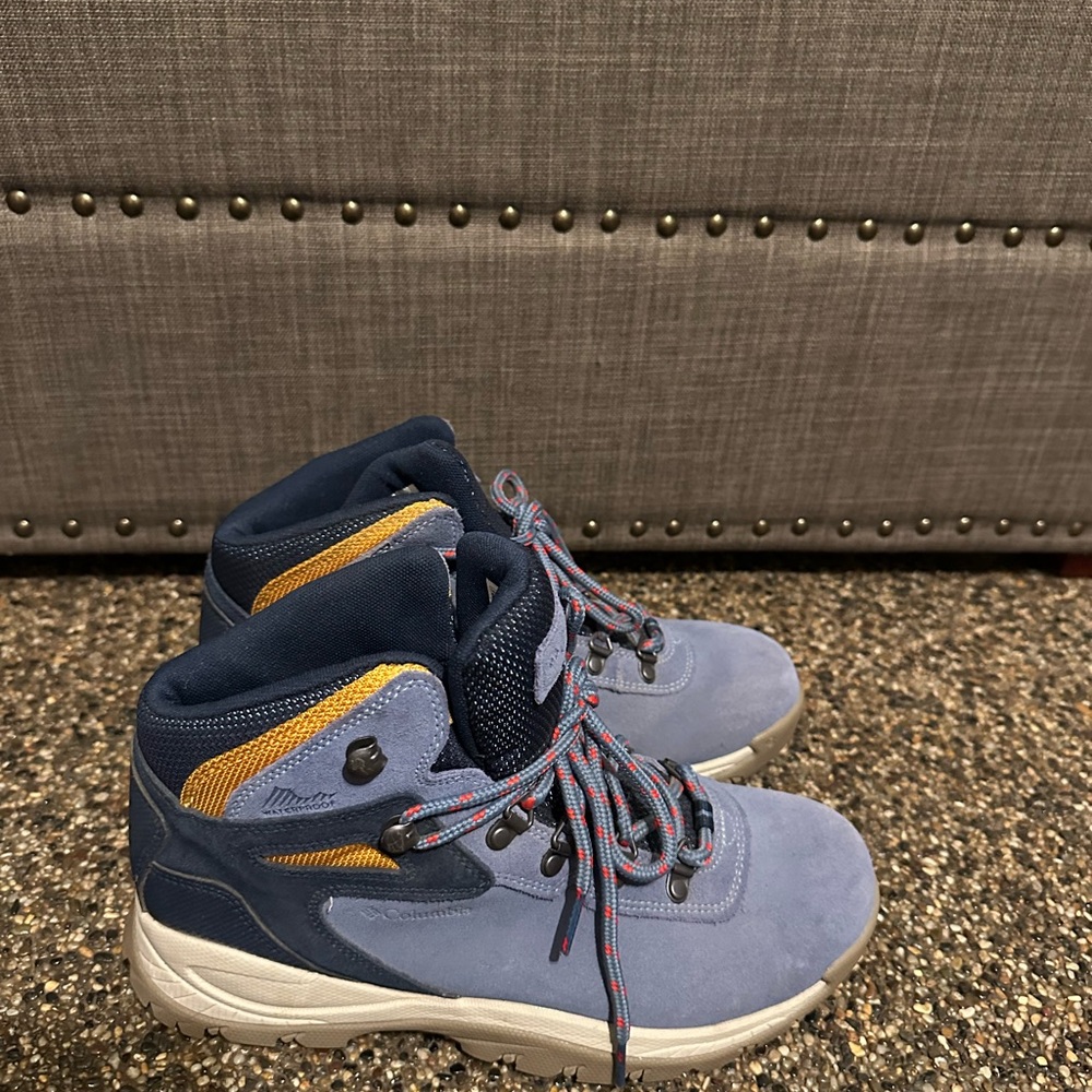 Columbia Blue Lace Up Boots